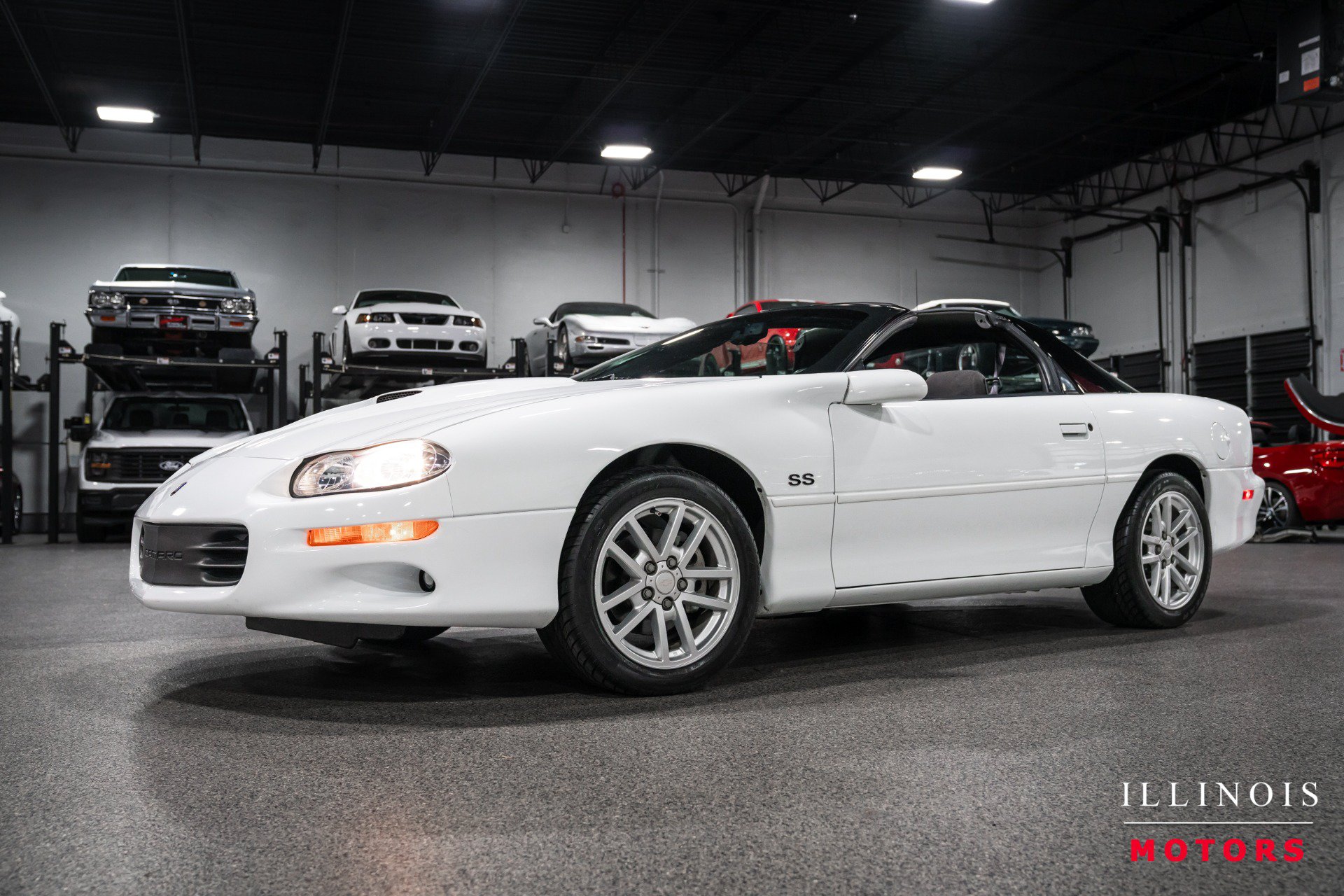 Used 2000 Chevrolet Camaro Z28 w/ SS Performance/Appearance Pkg RWD image 1
