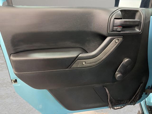 Used 2017 Jeep Wrangler Unlimited Sport w/ Connectivity Group AWD/4WD image 9
