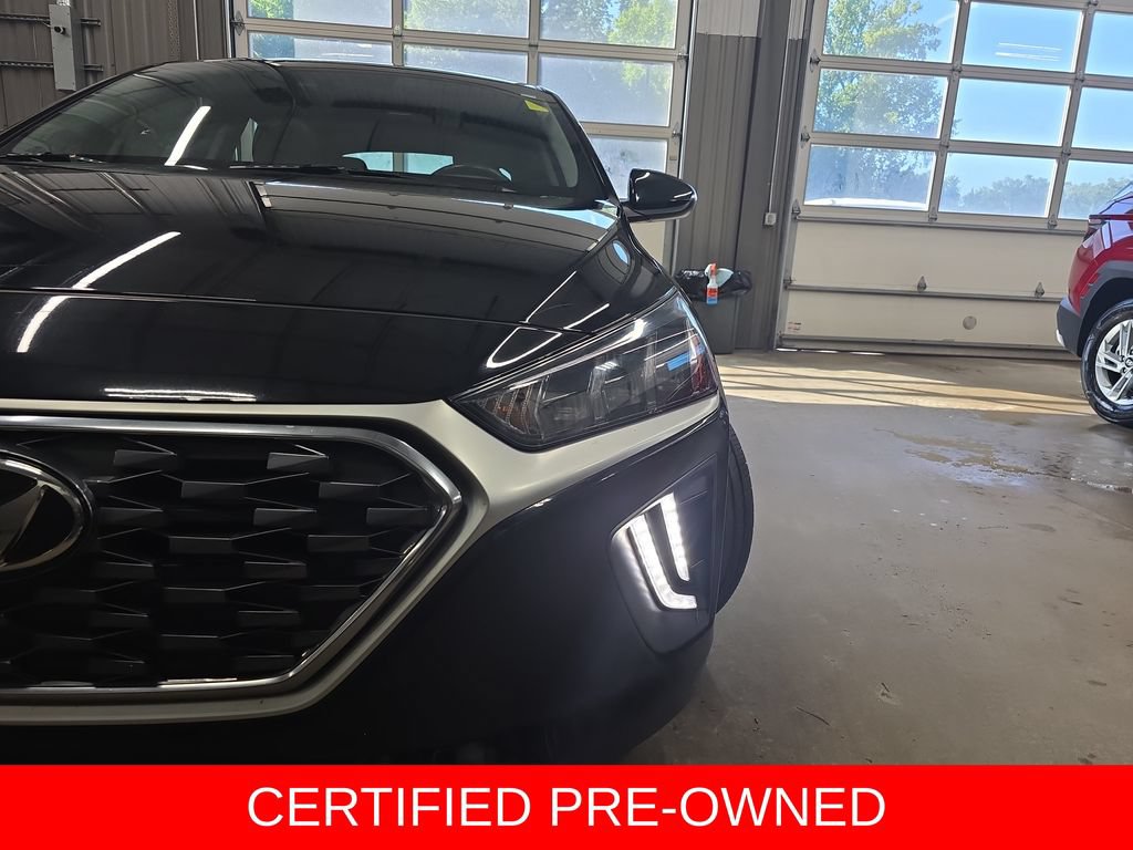 Used 2022 Hyundai Ioniq SEL FWD image 33