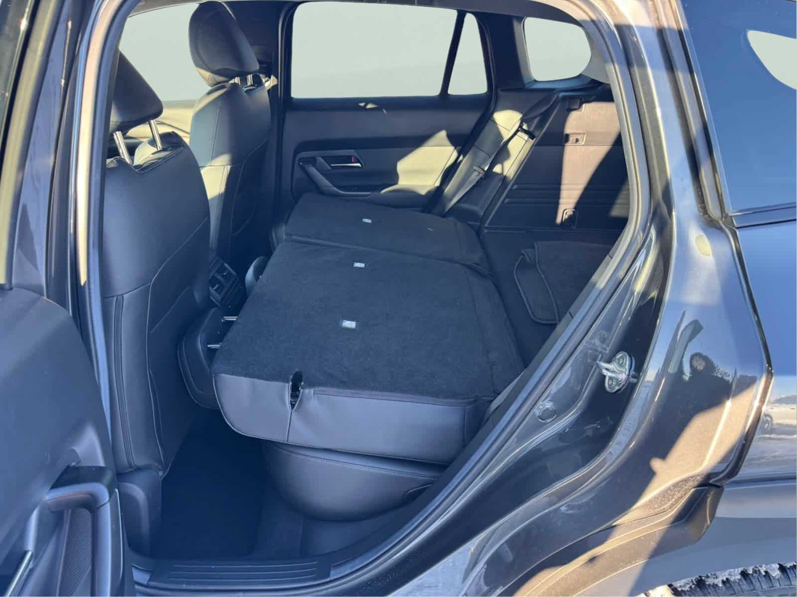 Used 2025 MAZDA CX-50 2.5 Turbo w/ Premium Plus Pkg image 32