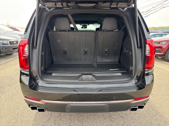 Used 2026 GMC Yukon AT4 Ultimate w/ LPO, Floor Liner Package AWD/4WD image 25
