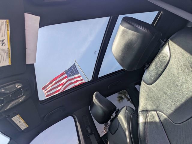 Used 2023 Jeep Compass Limited w/ Sun and Sound Group image 21