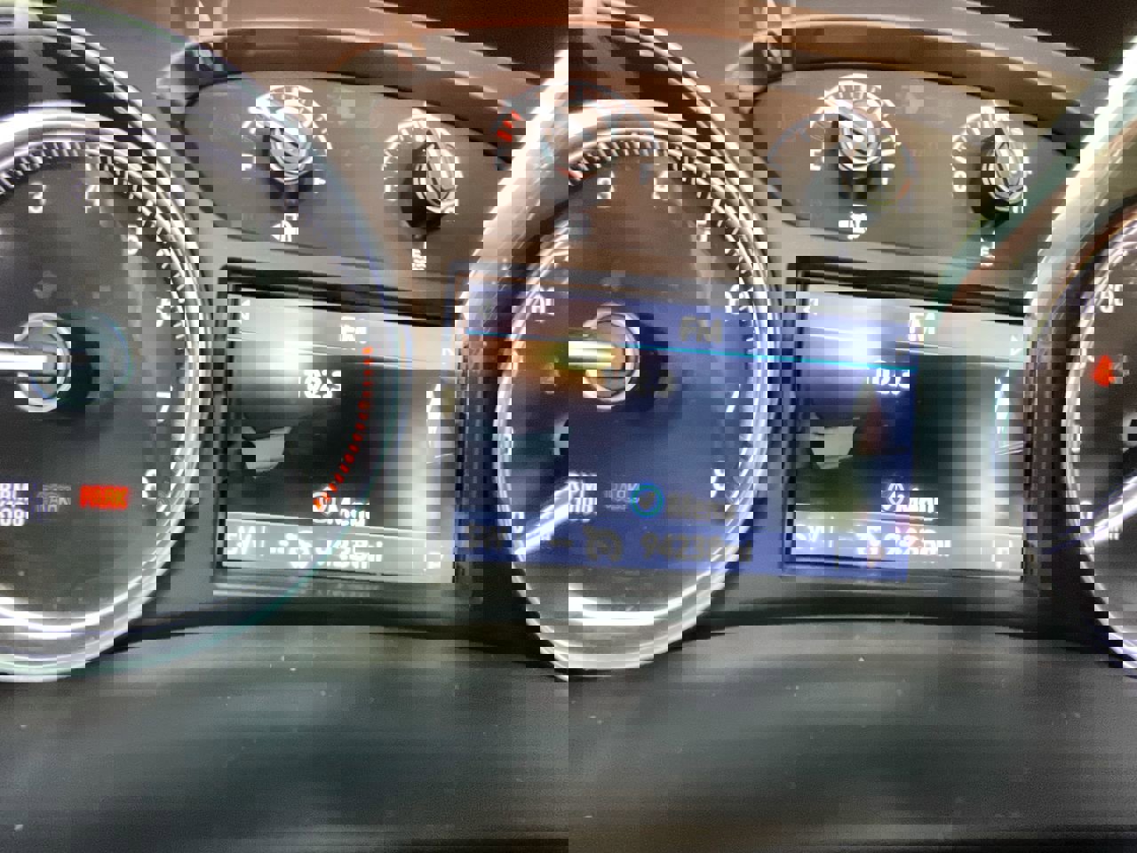 Used 2021 Buick Enclave Essence w/ Sound and Sites Package image 12