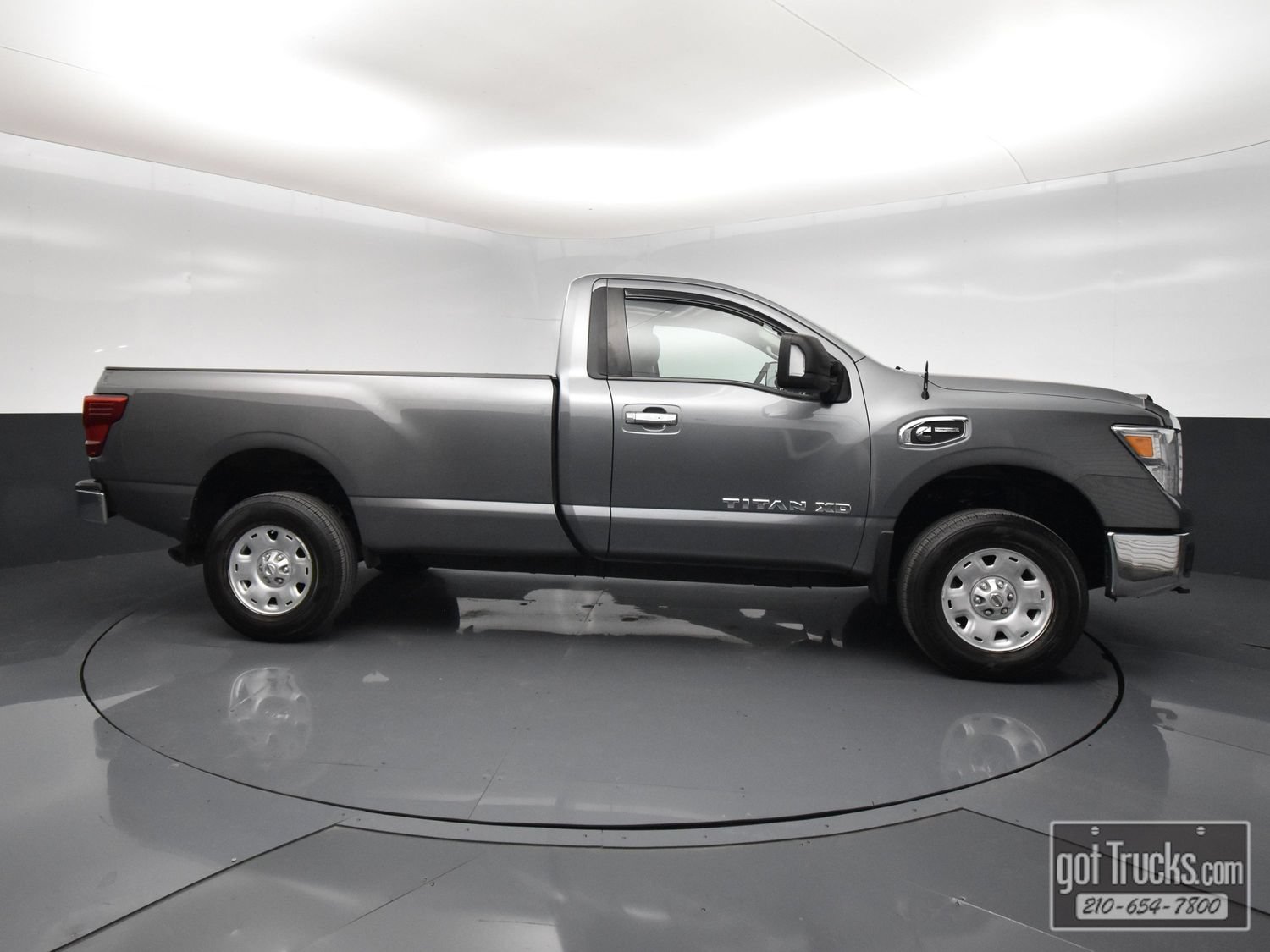 Used 2017 Nissan Titan SV AWD/4WD image 44