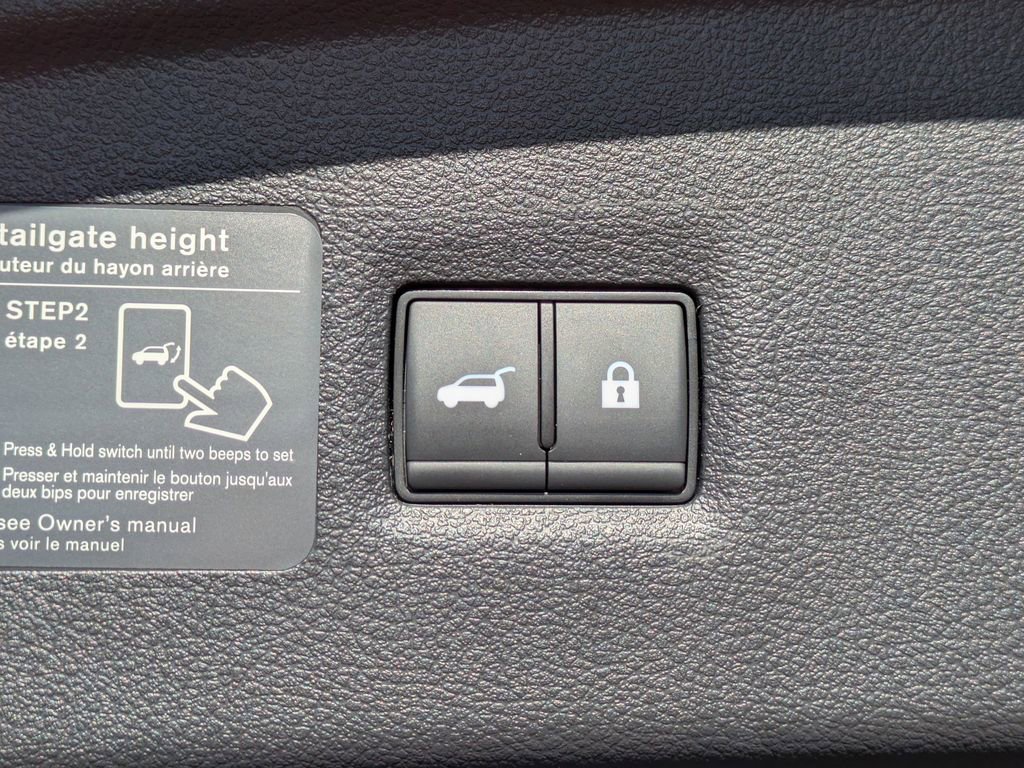 Certified 2025 INFINITI QX55 Essential image 13