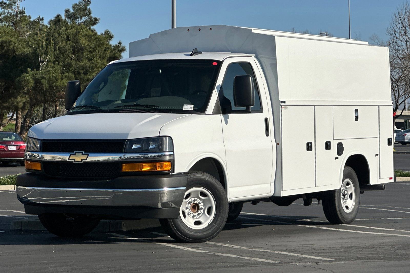 New 2025 Chevrolet Express 3500 w/ Power Convenience Package RWD image 8