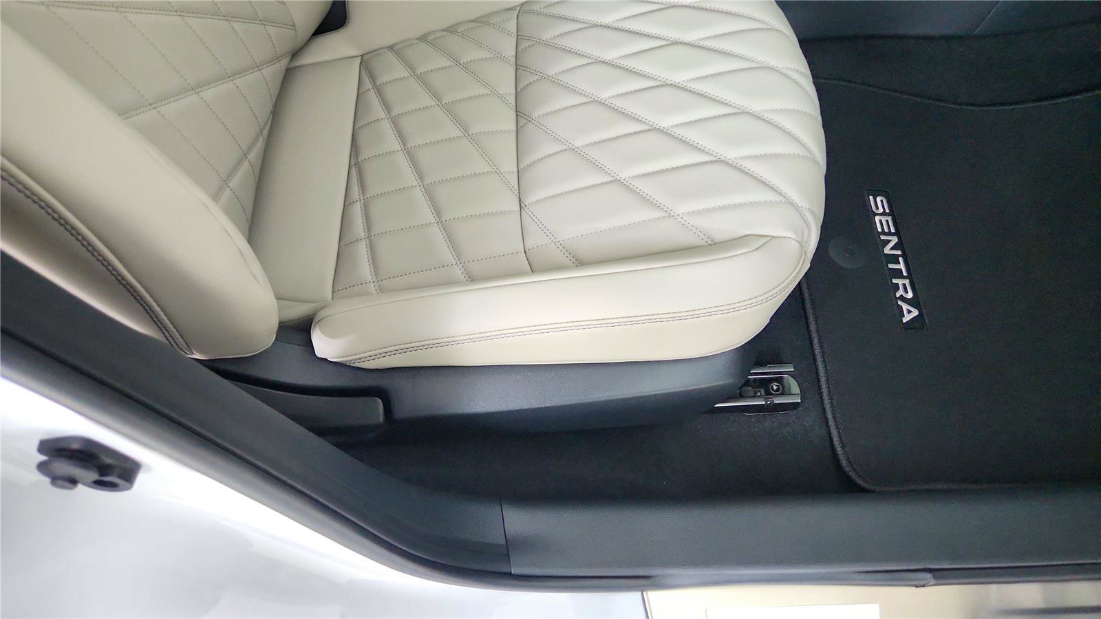 New 2026 Nissan Sentra SL w/ Floor Mat Package FWD image 41