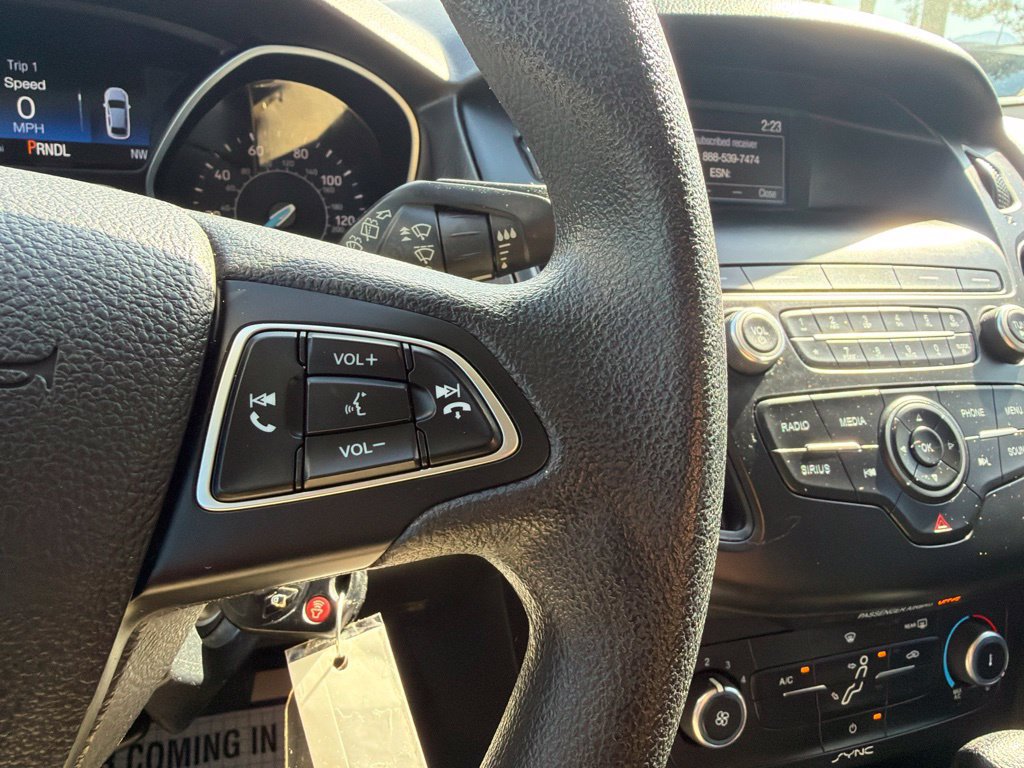 Used 2018 Ford Focus SE FWD image 30
