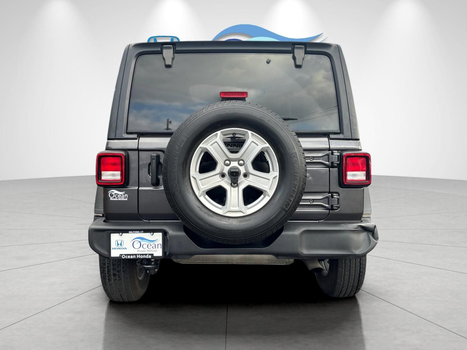Used 2021 Jeep Wrangler Unlimited Sport image 4