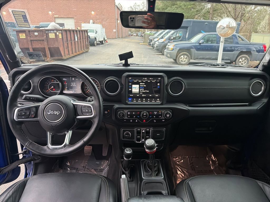 Used 2018 Jeep Wrangler Unlimited Sahara image 19