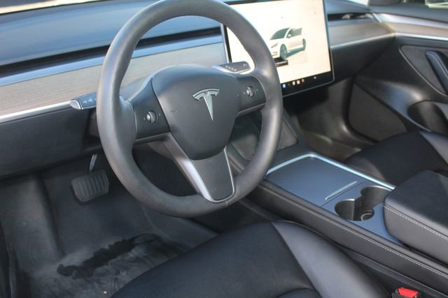 Used 2023 Tesla Model 3 Standard Range image 13