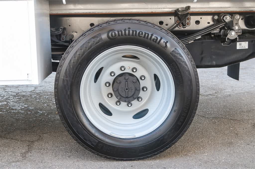 New 2026 Ford F450 XL w/ XL Chrome Package RWD image 17