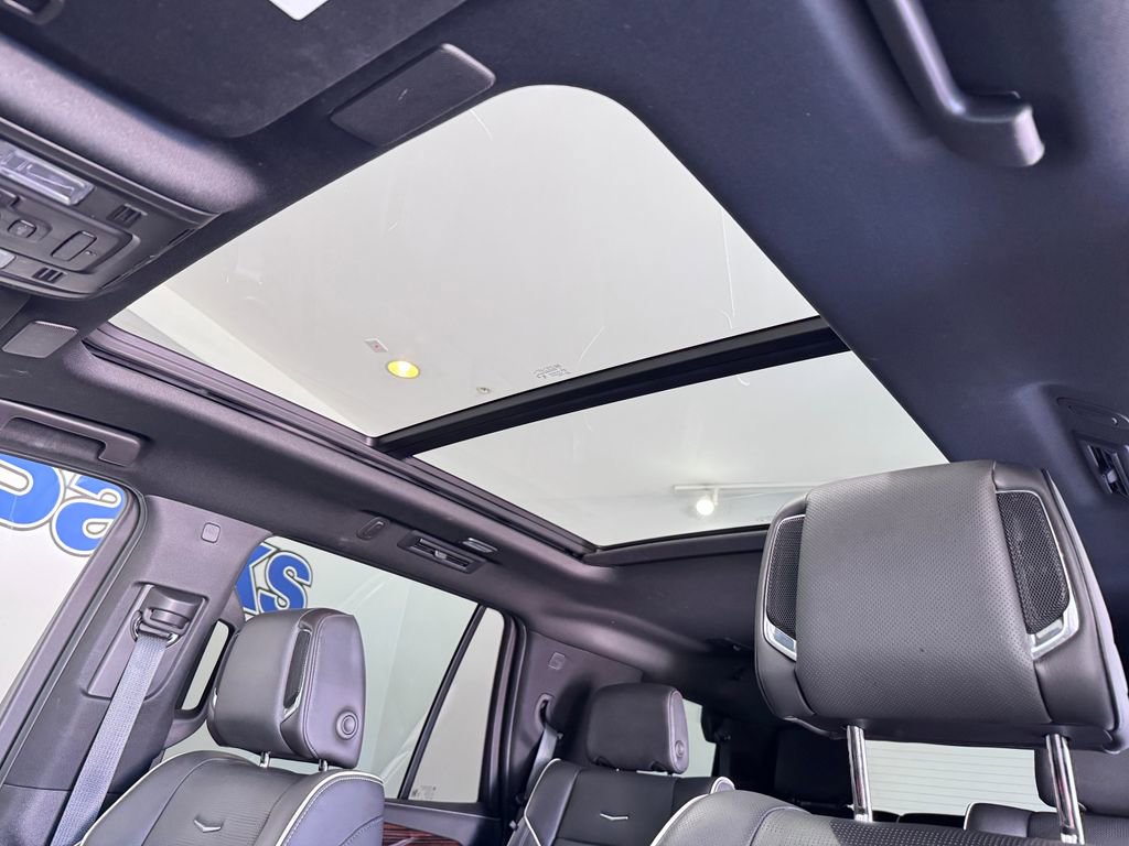Certified 2023 Cadillac Escalade Premium Luxury AWD/4WD image 26