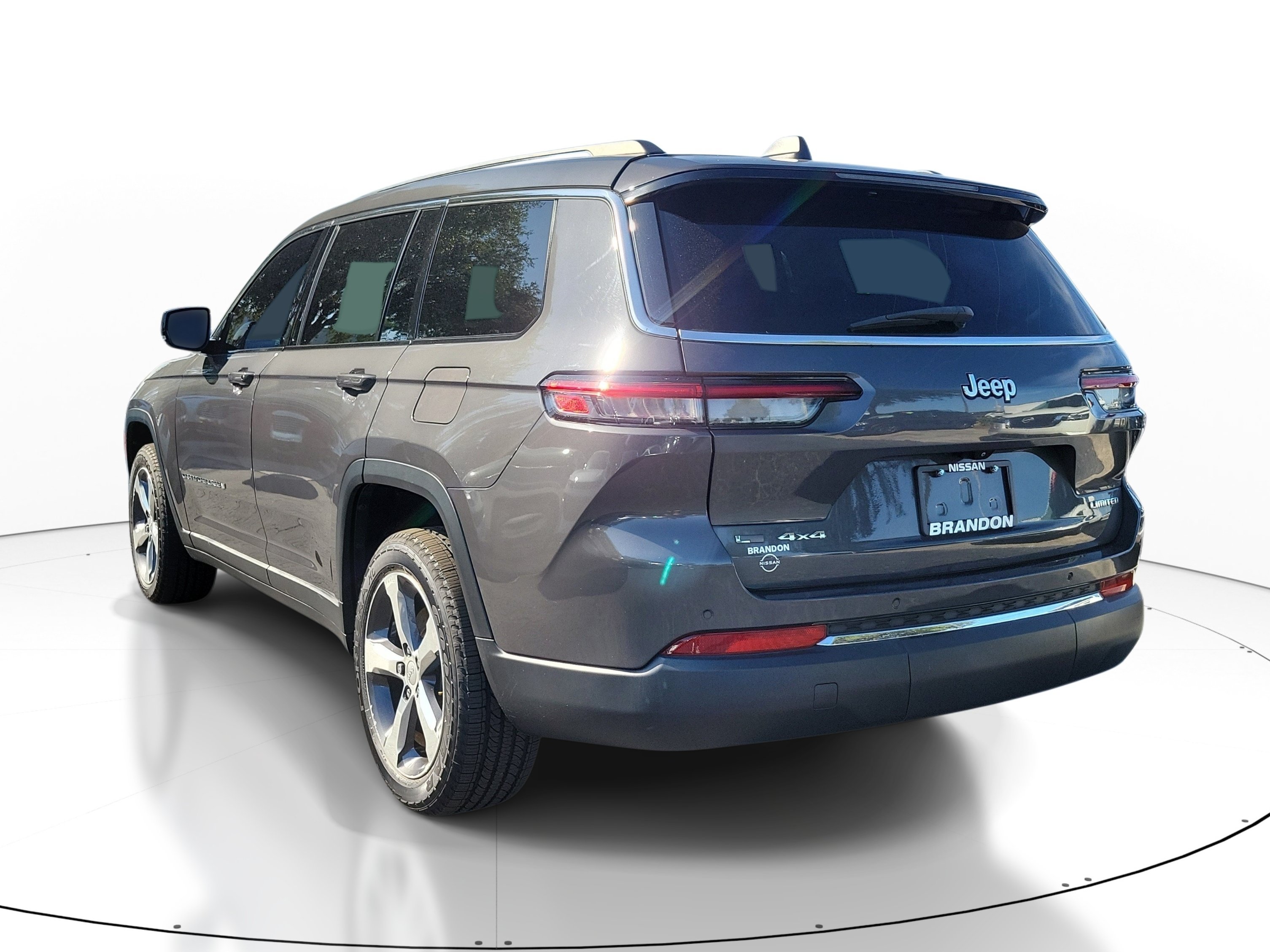 Used 2021 Jeep Grand Cherokee L Limited w/ Trailer Tow Package AWD/4WD image 5