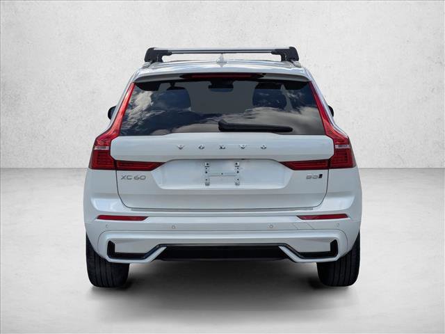 Used 2024 Volvo XC60 B5 Core image 8