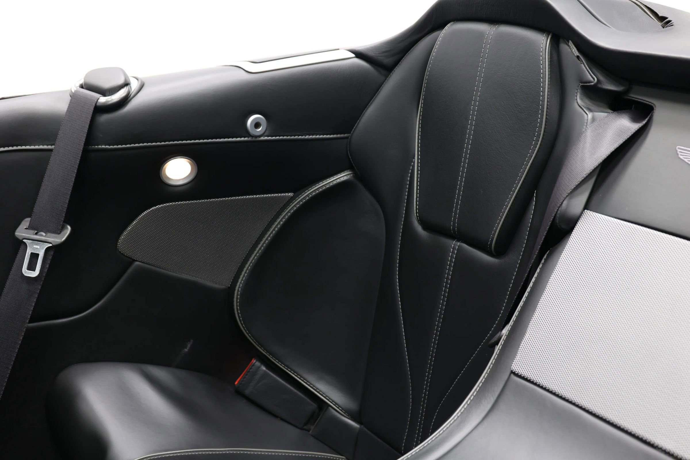 Used 2012 Aston Martin Virage Volante image 53