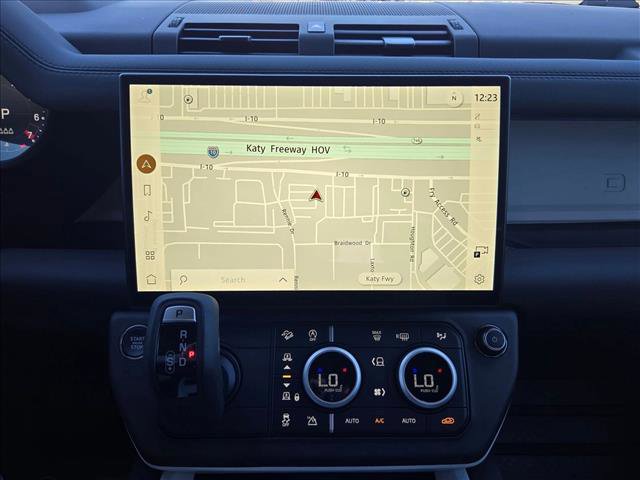 New 2026 Land Rover Defender 110 X-Dynamic SE image 13