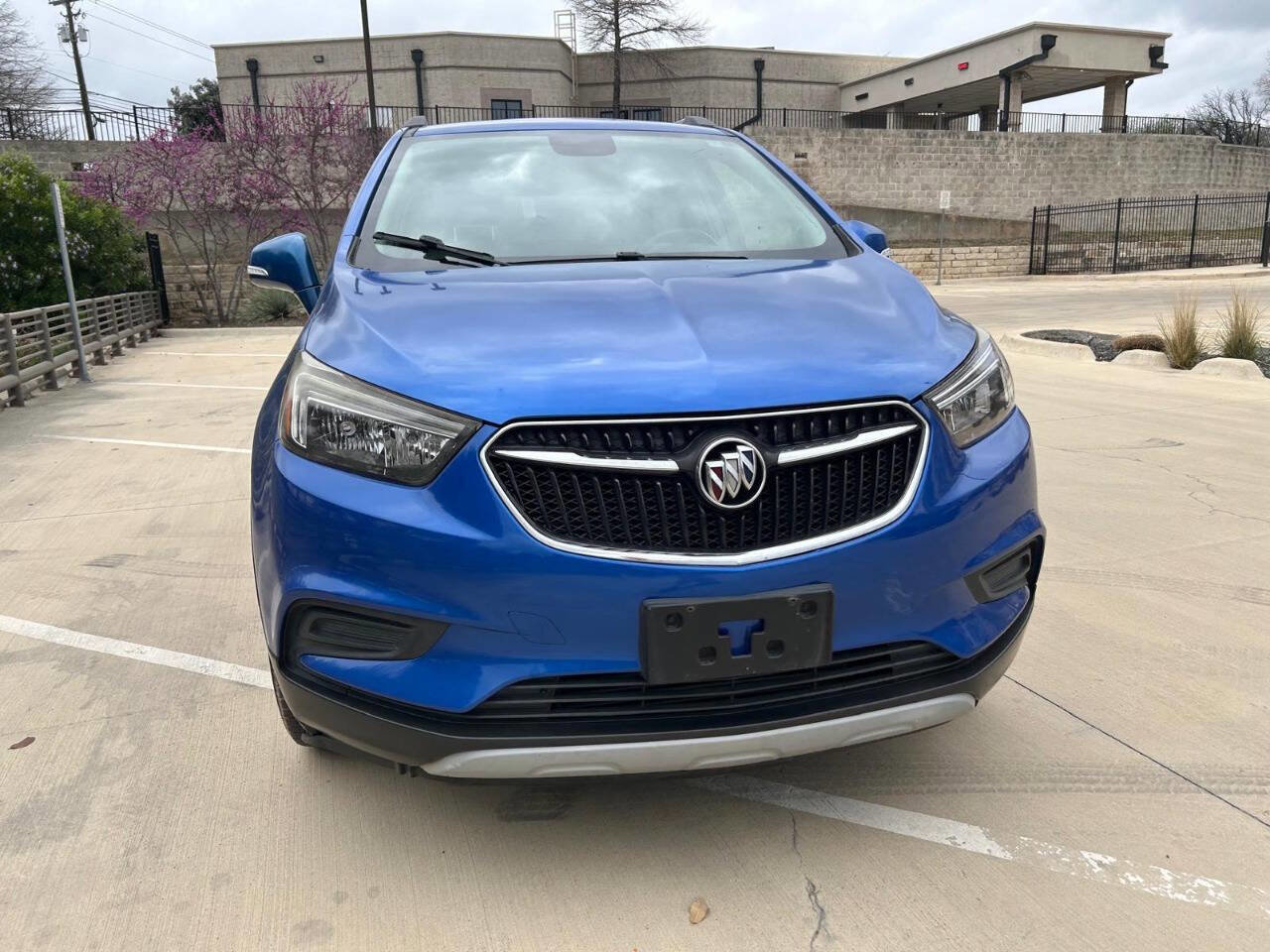 Used 2017 Buick Encore Preferred image 3