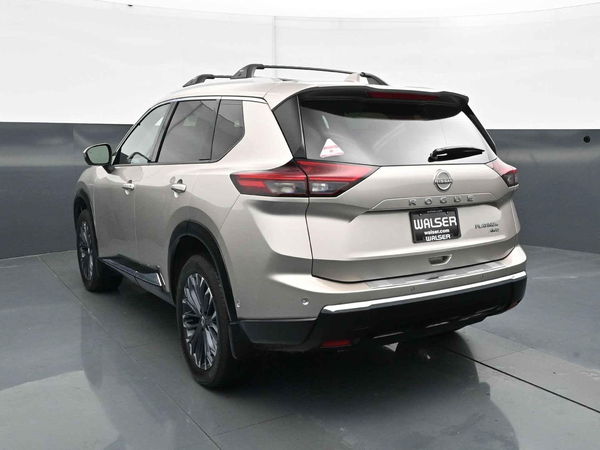Used 2026 Nissan Rogue Platinum w/ Platinum Premium Package AWD/4WD image 5