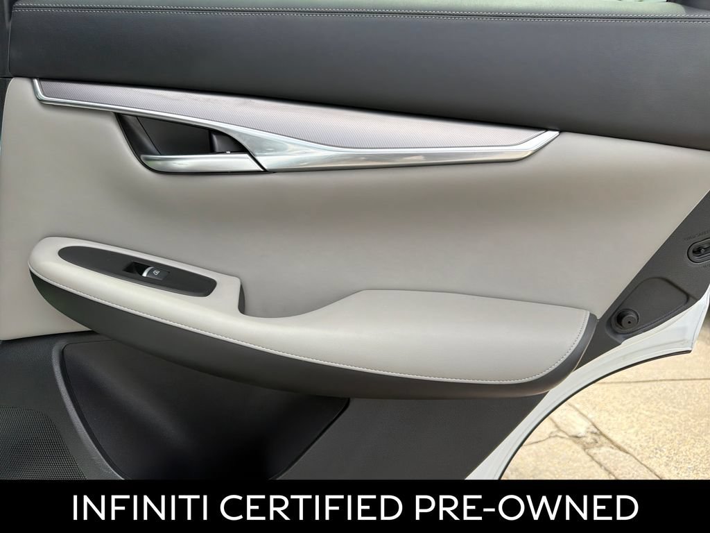 Certified 2023 INFINITI QX50 Luxe FWD image 33