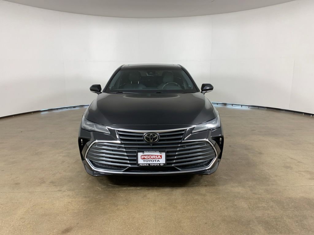 Used 2020 Toyota Avalon Limited w/ Advanced Safety Package FWD image 3