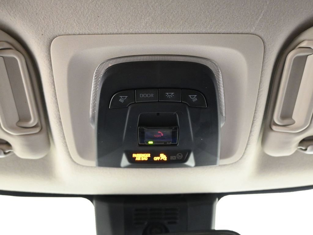 Used 2023 Toyota Corolla LE image 38