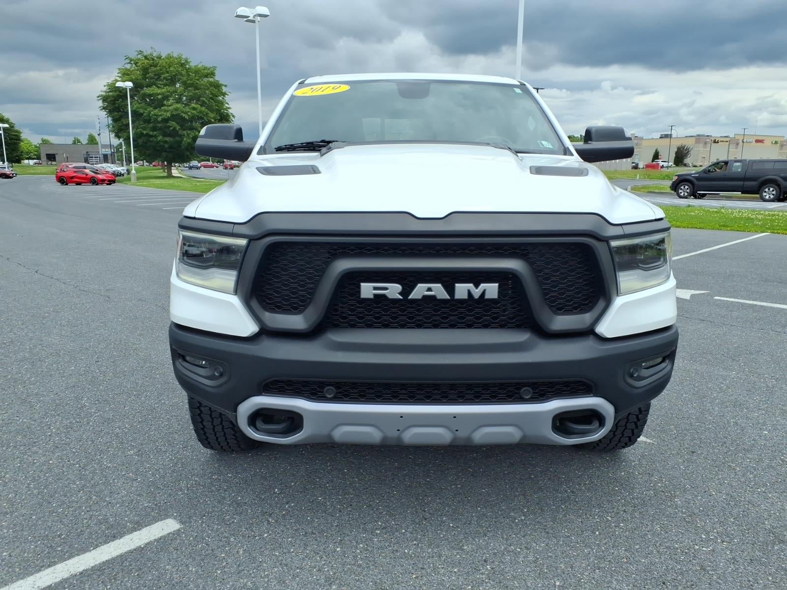 Used 2019 RAM 1500 Rebel w/ Rebel Level 2 Equipment Group AWD/4WD image 2