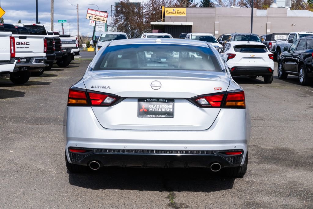 Used 2023 Nissan Altima 2.5 SR image 5
