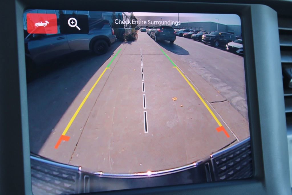 Used 2024 RAM 2500 Big Horn w/ Bed Utility Group image 35