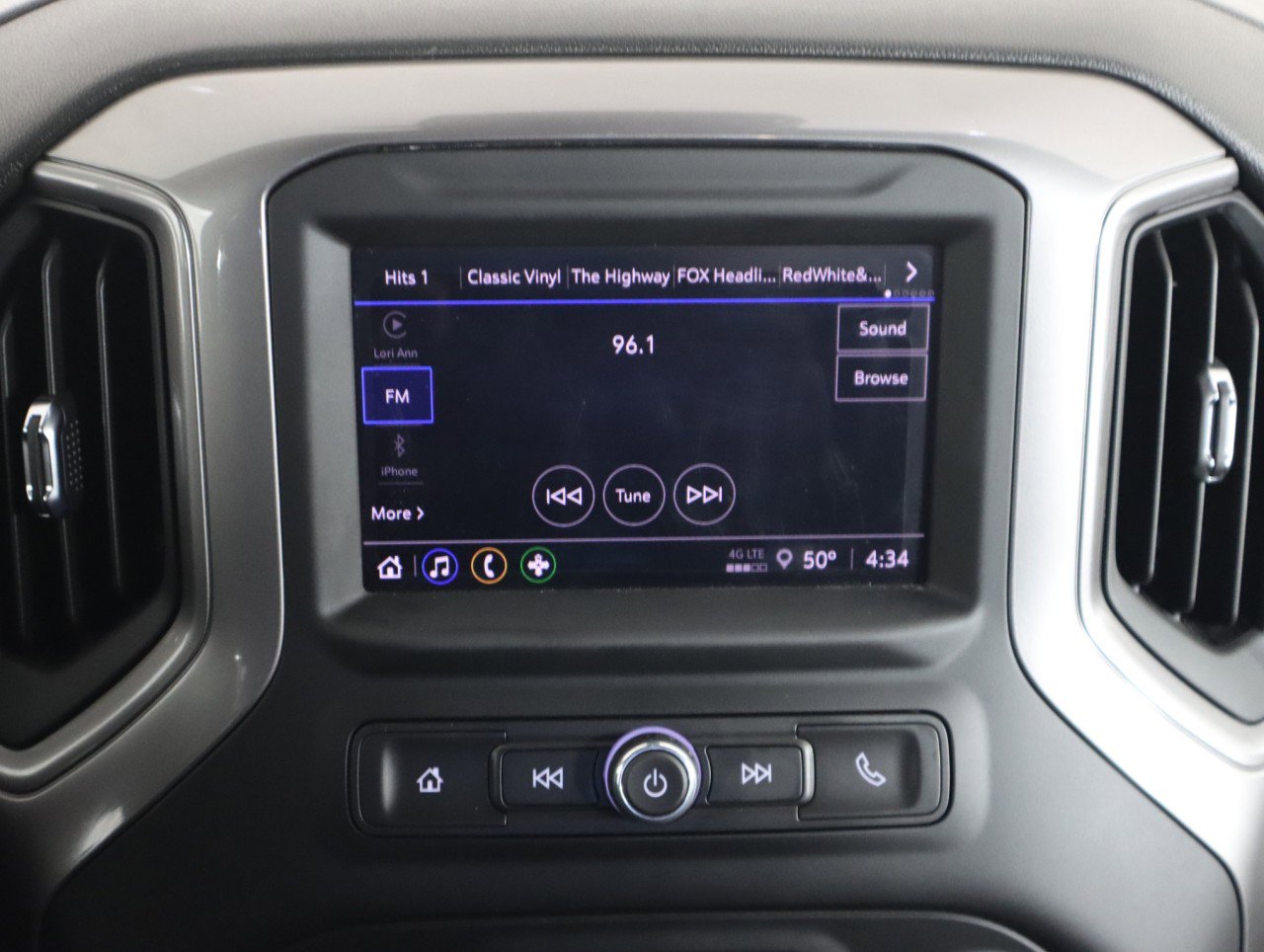 Used 2022 Chevrolet Silverado 1500 Custom image 20