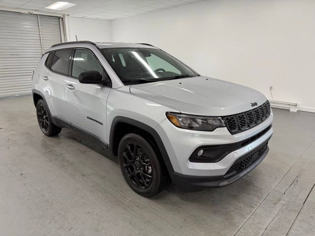 New 2026 Jeep Compass Latitude image 3