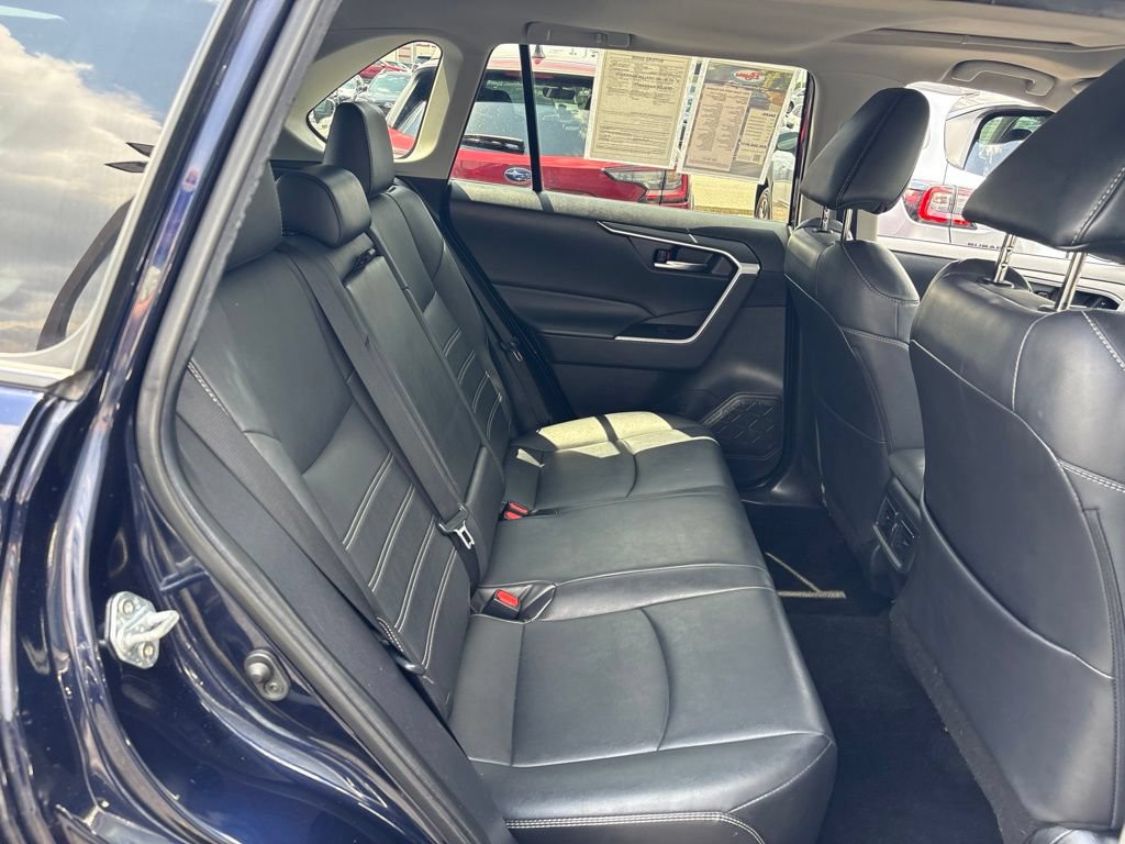 Used 2021 Toyota RAV4 XLE Premium FWD image 11