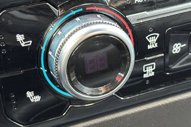 Used 2024 GMC Sierra 1500 SLT image 29