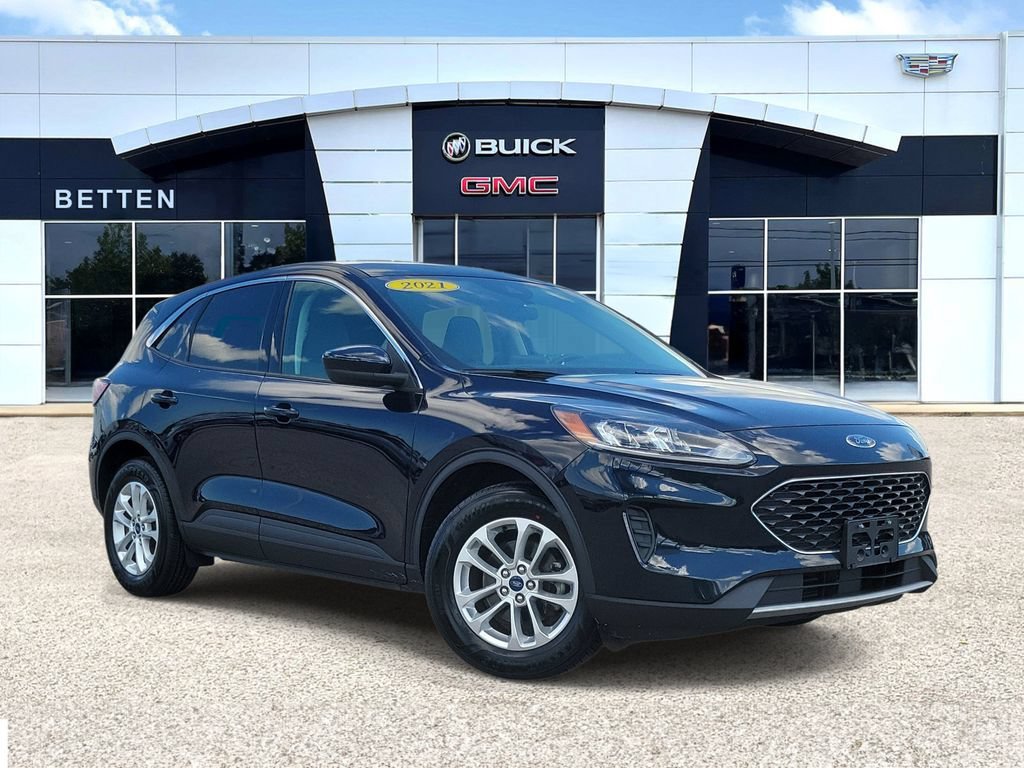 Used 2021 Ford Escape SE w/ Cold Weather Package