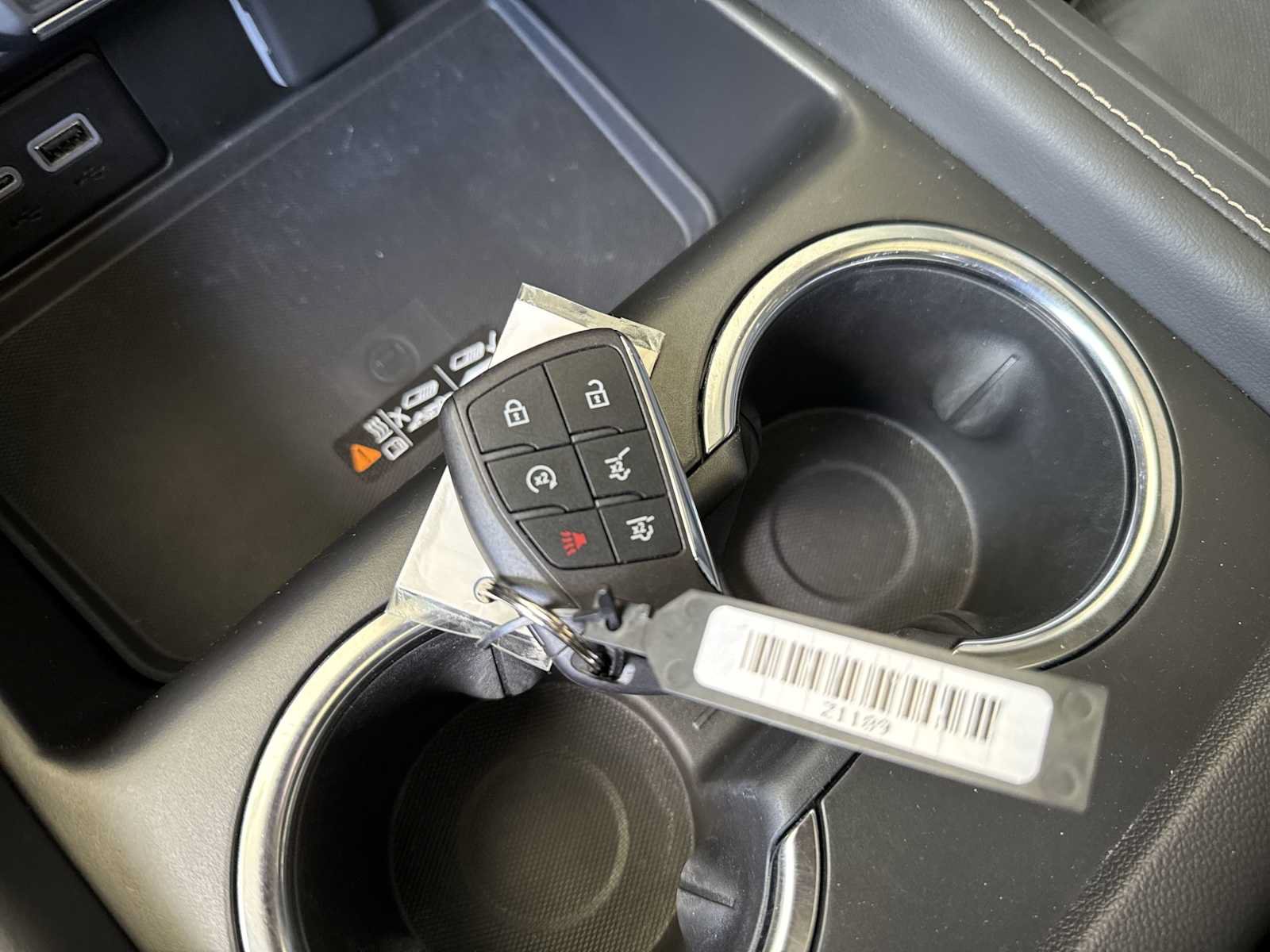 Certified 2024 GMC Yukon AT4 w/ AT4 Premium Package AWD/4WD image 45