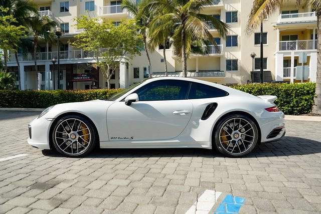 Used 2017 Porsche 911 4 Coupe AWD/4WD image 11