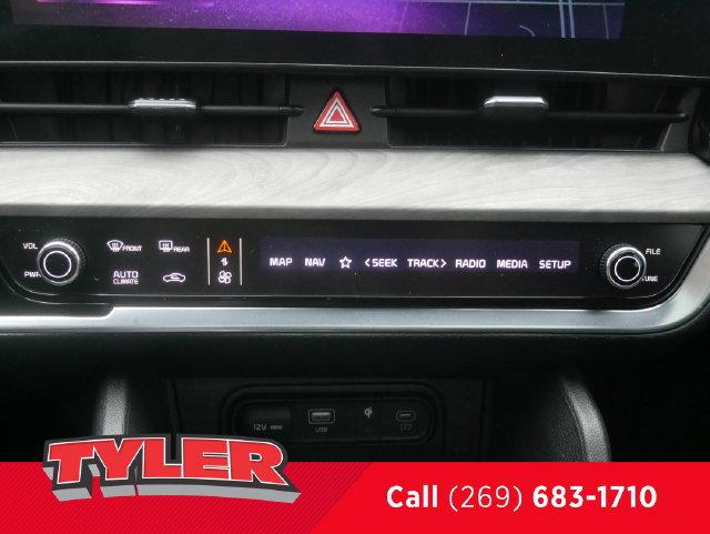 Used 2024 Kia Sportage X-Line w/ X-Line Premium Package AWD/4WD image 49