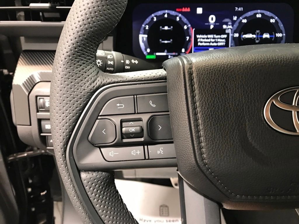 Used 2025 Toyota Tacoma TRD Pro AWD/4WD image 18