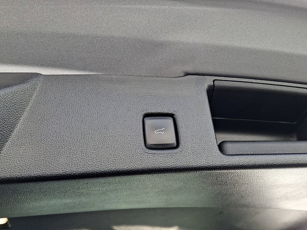 Certified 2022 Ford Escape SE w/ Convenience Package image 30