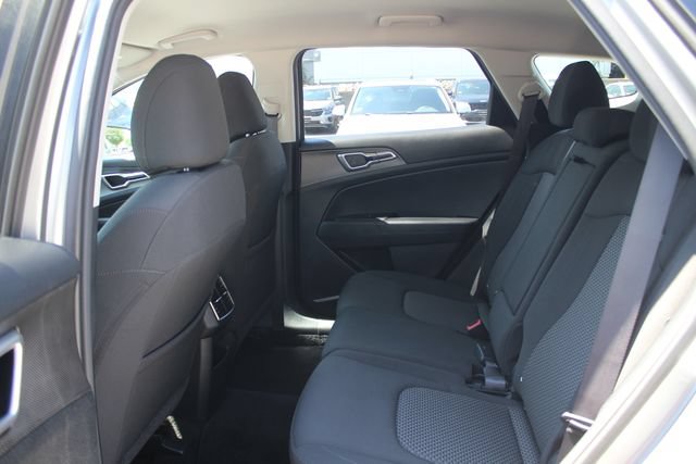 Used 2024 Kia Sportage LX AWD/4WD image 23
