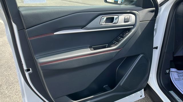 New 2026 Ford Explorer ST-Line w/ ST-Line Street Pack RWD image 13
