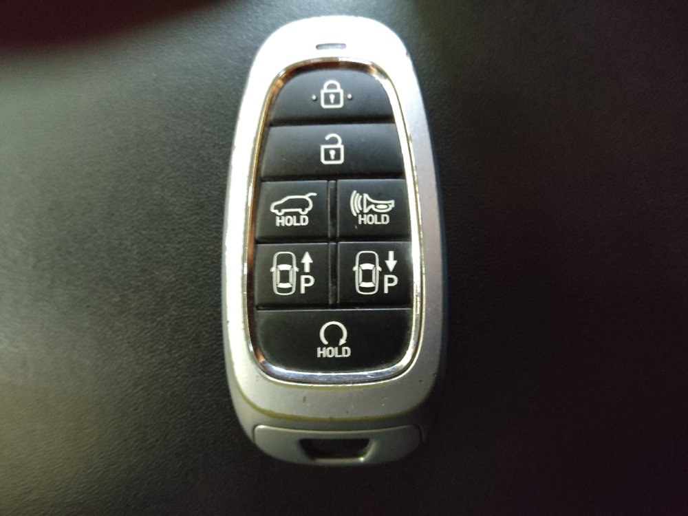 Used 2022 Hyundai Santa Fe Limited w/ Cargo Package image 32