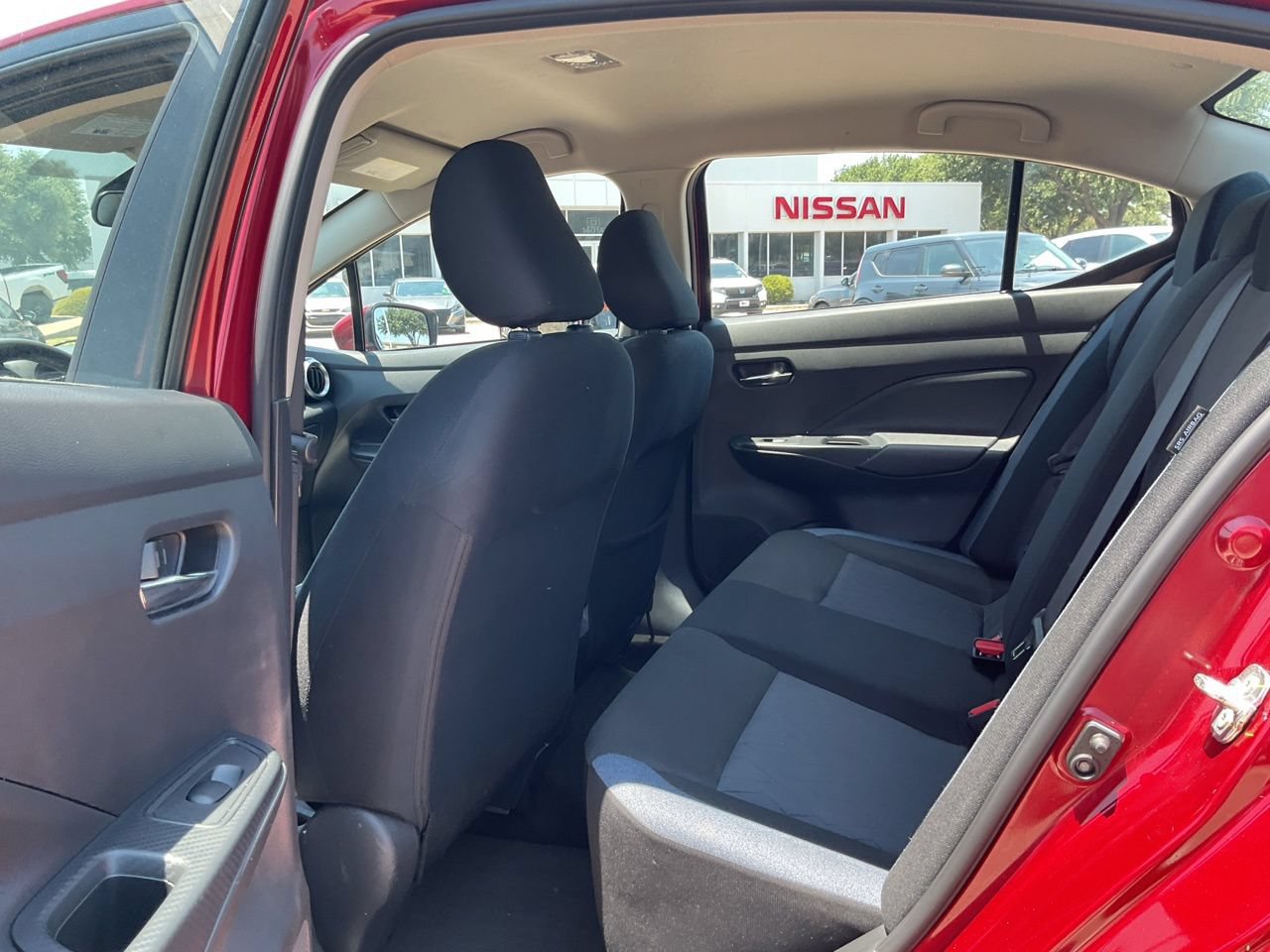 Used 2025 Nissan Versa SV FWD image 9