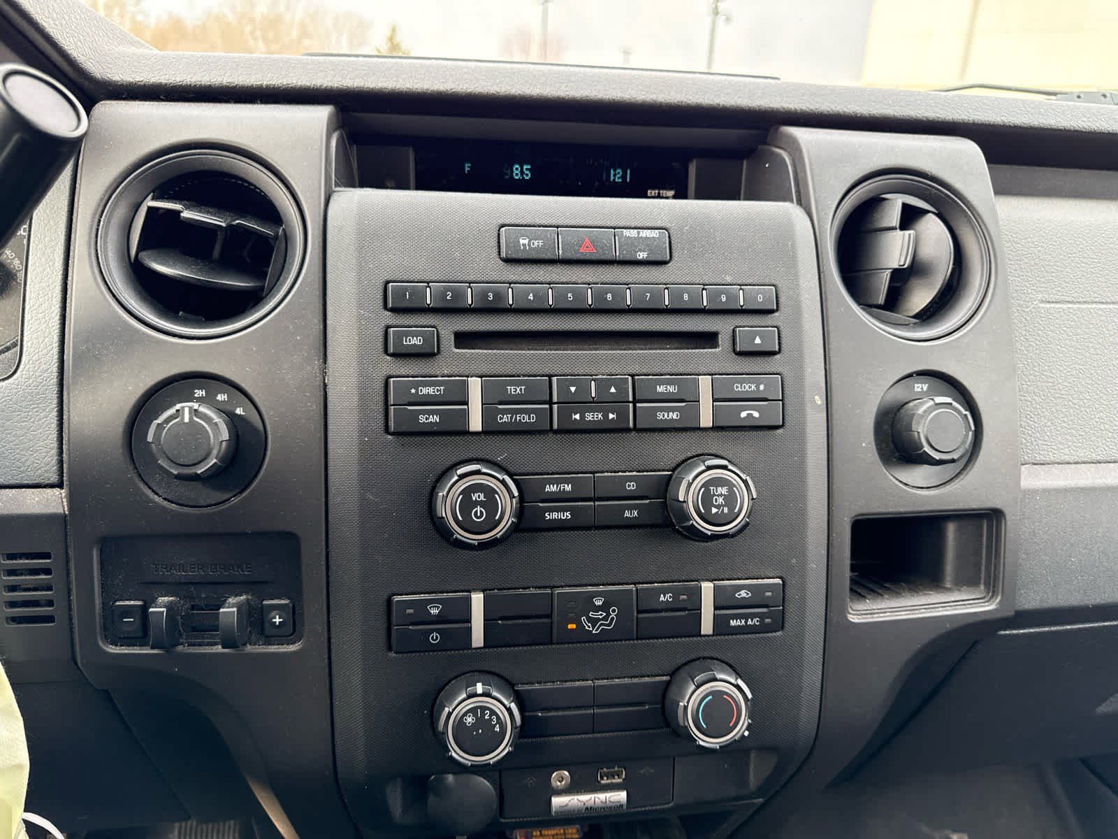 Used 2014 Ford F150 STX w/ Equipment Group 201A Mid image 9