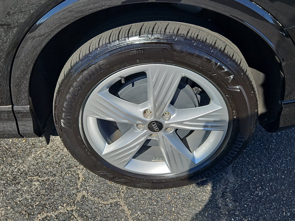 Used 2022 Audi Q4 e-tron Prestige image 28