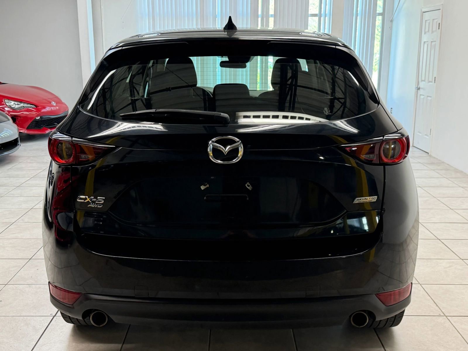 Used 2017 MAZDA CX-5 Sport AWD/4WD image 11