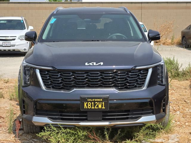 Certified 2025 Kia Sorento S AWD/4WD image 2