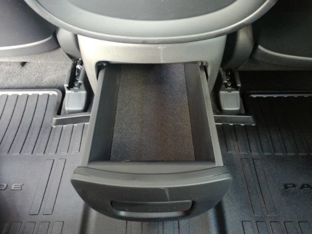 Used 2026 Hyundai Palisade SEL FWD image 34