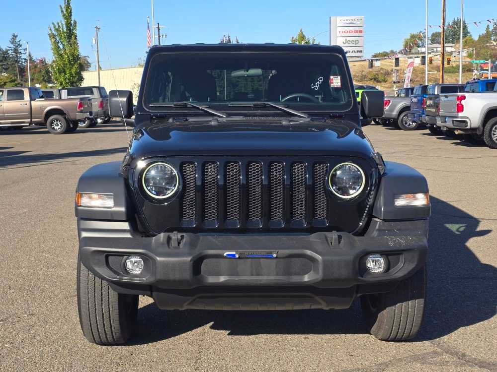 Used 2023 Jeep Wrangler Unlimited Sport AWD/4WD image 19