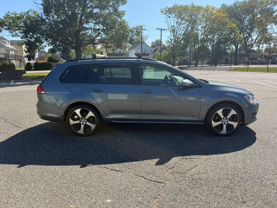 Used 2017 Volkswagen Golf S FWD image 7